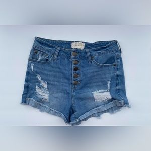 Alta’r State ripped blue jean shorts size 28/7 Juniors